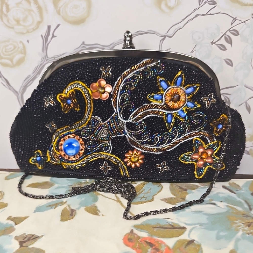 Floral Embellished Black Beaded Clutch
